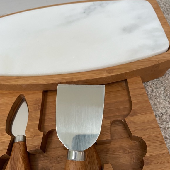 Marble Cheese board with Knives - Picture 3 of 13